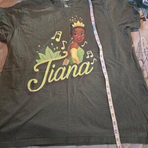Women's Large Princess Tiana Shirt